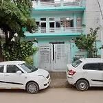 Kanak Home Stay